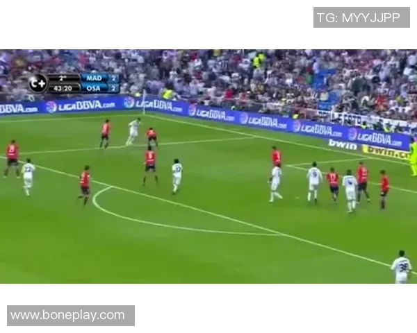 足球明星过人技巧深度解析视频带你领略足球魅力与技术之美